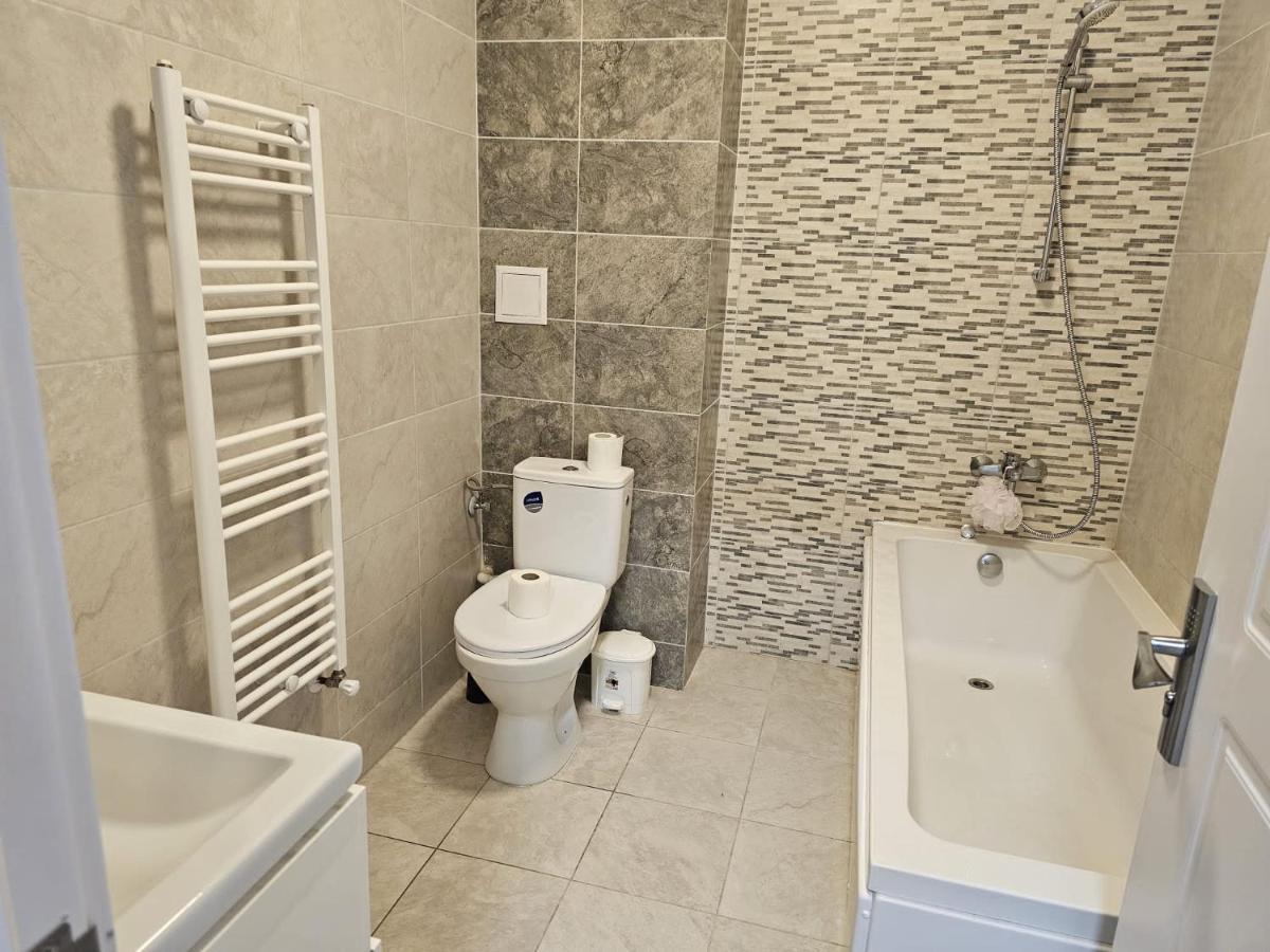 Astero Apartments Premium Accomodation Iasi Exterior foto