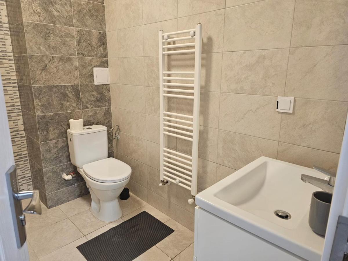 Astero Apartments Premium Accomodation Iasi Exterior foto